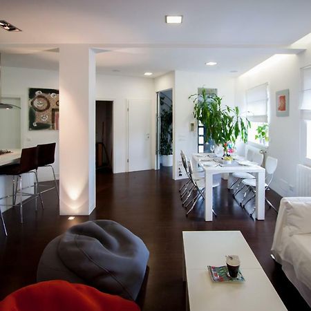 Zen & Art Suite พูลา ภายนอก รูปภาพ